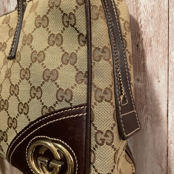 Gucci Beige and Brown Signature shoulder bag , original - Picture 8 of 16